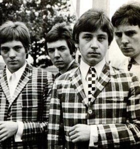 Få hadde så kule klæri 1965 som Small Faces! Steve Marriott lengst til venstre i bildet. (Foto: Wikimedia Commons)