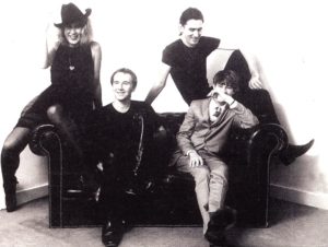 30 år siden dette bildet med Go-Betweens ble tatt. Den gangen de var noe av det aller beste rocken kunne by på. (Foto: Beggars Banquet)